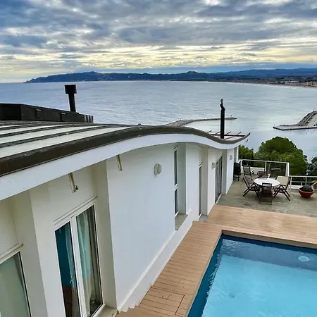 Azure Villa *