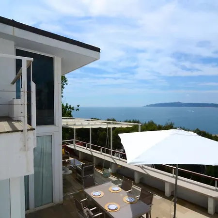 Azure Villa L'Estartit