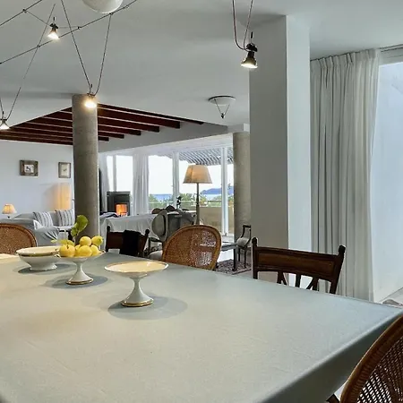 Vila Azure *