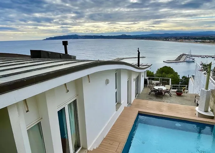 Azure Villa *